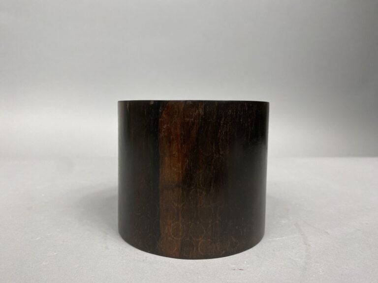 Chine - Pot à pinceau en bois nuancé - H : 8.5 cm - (traces, fentes, petits écl…
