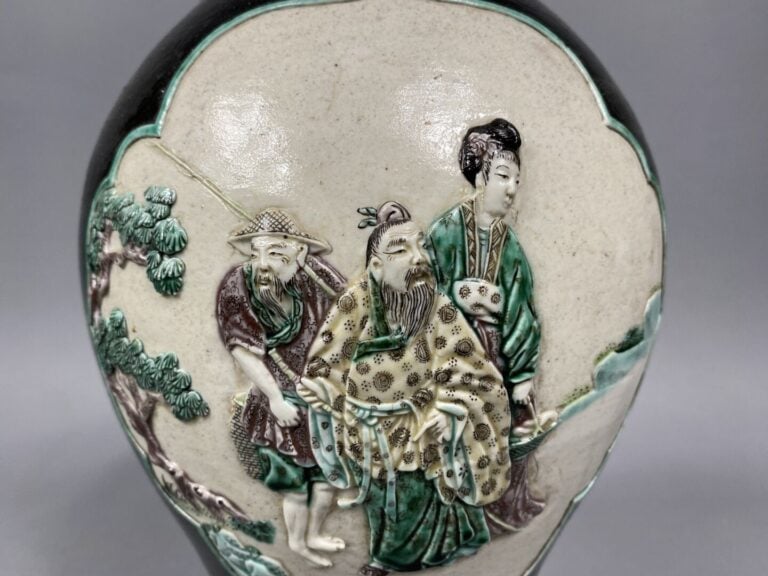 Chine - Potiche en céramique émaillée dans le style de la famille verte à décor…