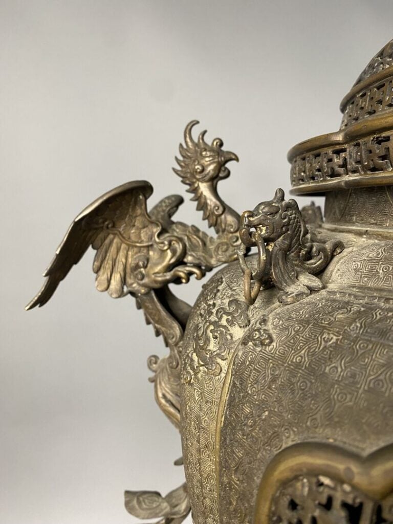 **Japon - Important brûle-parfum en bronze - H : 95 cm