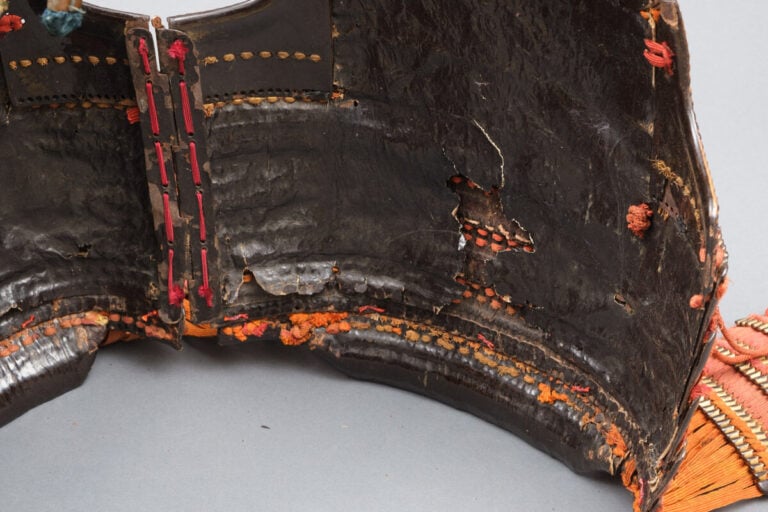 JAPON - XVIIIème -XIXème siècle - Armure dorée de la période Edo avec des cordo…