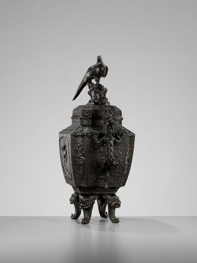 JAPON XVIIIème - XIXème siècle - Grand Koro (brûleur d'encens) en bronze de la…