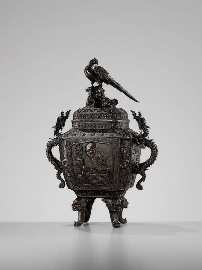 JAPON XVIIIème - XIXème siècle - Grand Koro (brûleur d'encens) en bronze de la…