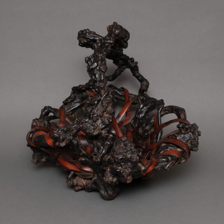 JAPON - XXème siècle - Grand ikebana (hanakago) en bambou et bois tressé, pério…