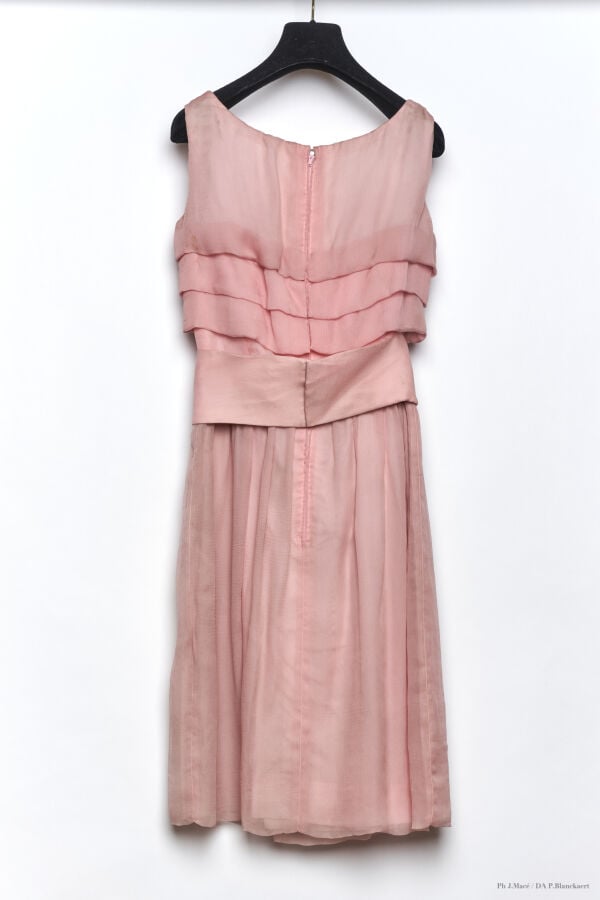 MARC VAUGHAN - 1960'S - ROBE - MOUSSELINE CRÉPON - ROSE - SANS GRIFFE - PROVENA…