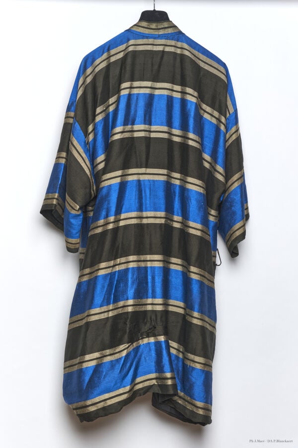 MARC VAUGHAN - 1970'S - KIMONO UNISEXE - VISCOSE - BLEU, NOIR, GRIS - FACONNÉ,…