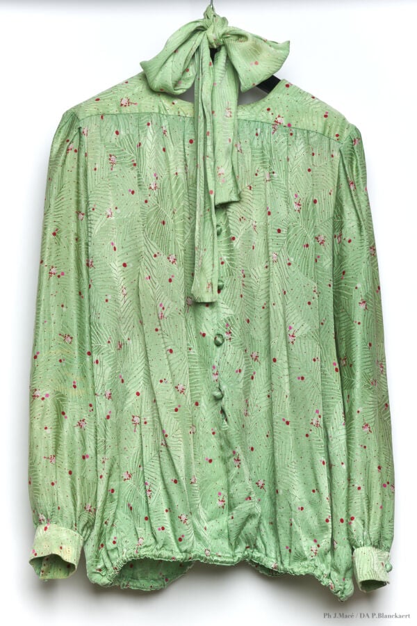 MARC VAUGHAN - 1980'S - CINQ BLOUSES - SOIE - DIVERSES - CERTAINES IMPRIMÉES, F…