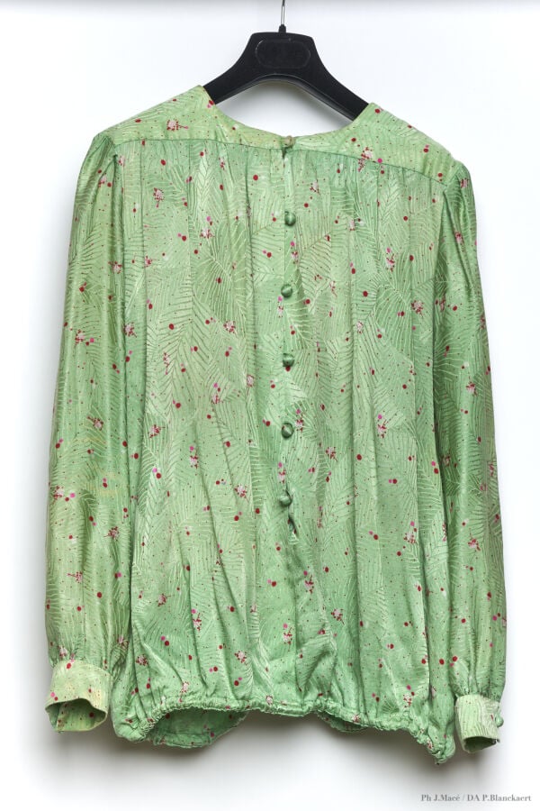 MARC VAUGHAN - 1980'S - CINQ BLOUSES - SOIE - DIVERSES - CERTAINES IMPRIMÉES, F…