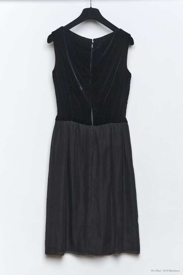 MARC VAUGHAN (ATTRIBUÉE À) - 1960'S - ROBE PETIT DÎNER - VELOURS, MOUSSELINE CR…