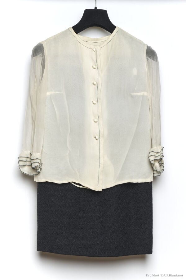 MARC VAUGHAN - CIRCA 1960 - TAILLEUR, BLOUSE - TWEED, LAINE, MOUSSELINE DE SOIE…