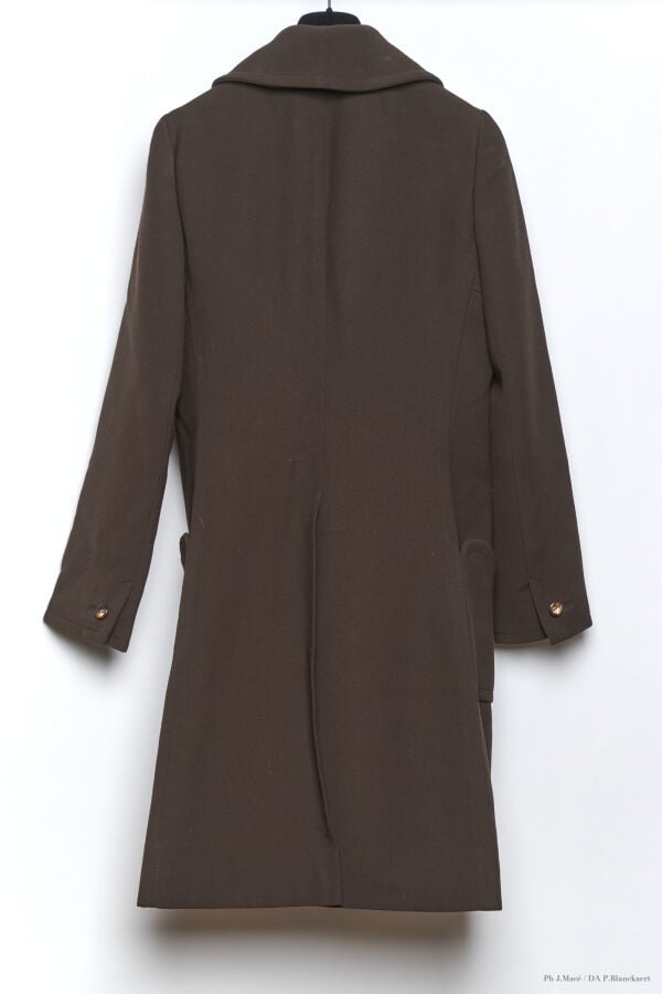 MARC VAUGHAN - CIRCA 1970 - MANTEAU - CRÊPE LAINE - CHOCOLAT - SURPIQURES - GRI…