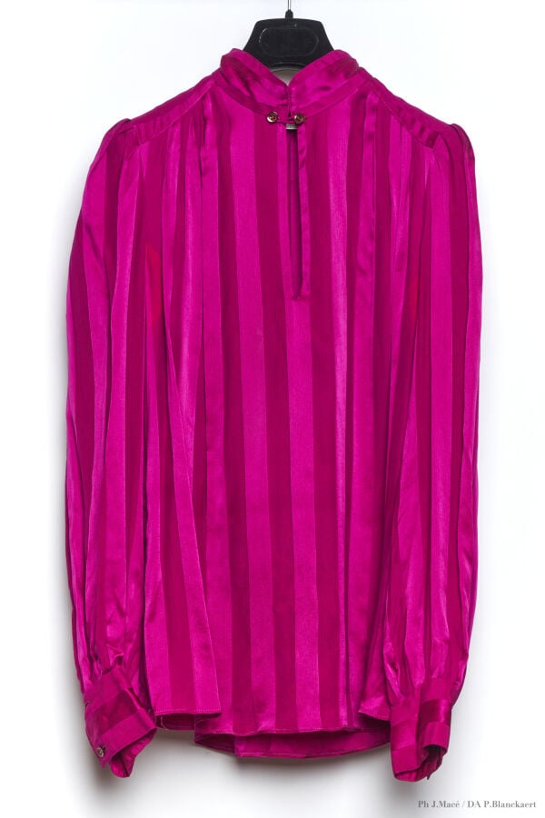 MARC VAUGHAN - CIRCA 1980 - SIX BLOUSES - SOIE - DIVERSES - CERTAINES IMPRIMÉES…