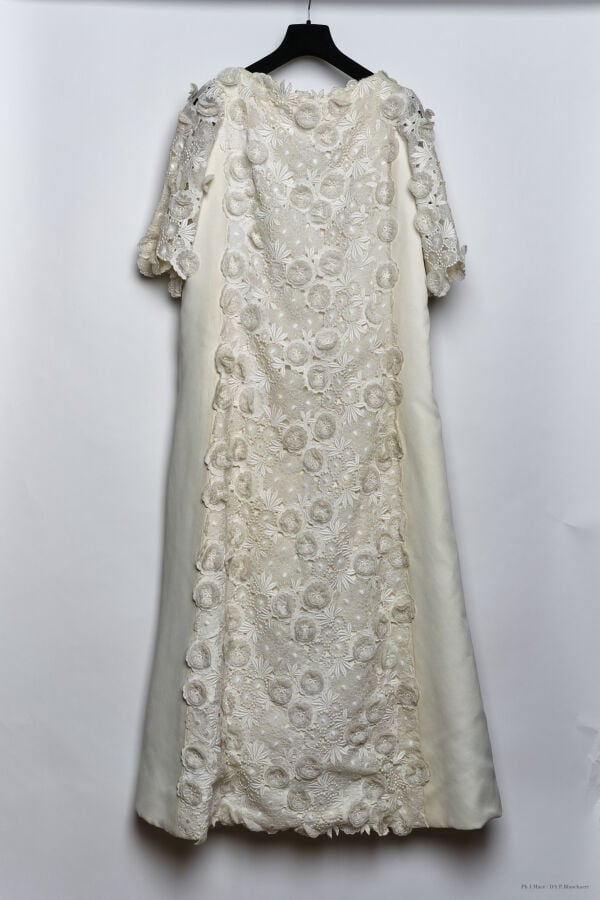 MARC VAUGHAN - SOUS LICENCE - LATE 1960'S - ROBE DU SOIR - DENTELLE ANGLAISE, E…