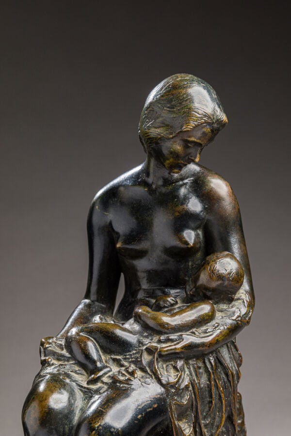 Mario Joseph KORBEL (1882-1954) - Maternité, 1921 - Bronze à patine vert foncé,…