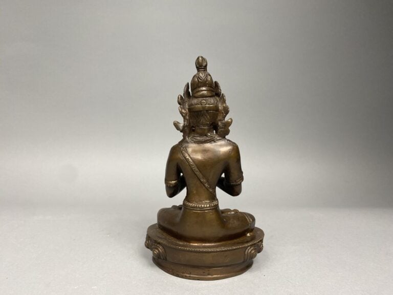 Tibet - Statuette en alliage représentant la divinité Vajradhara assise en padm…