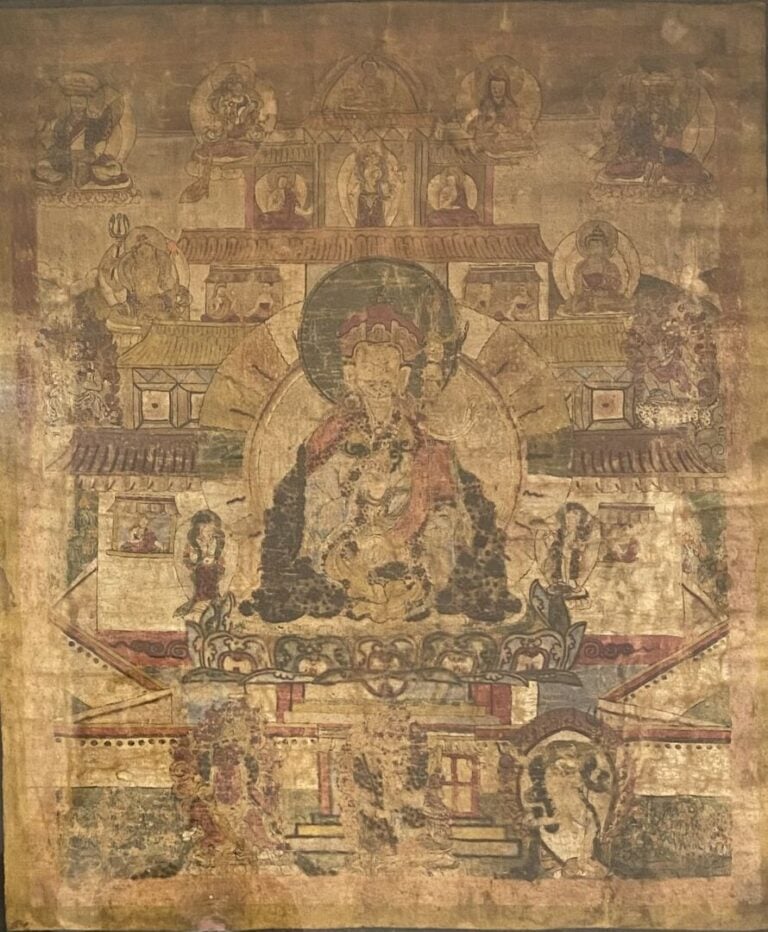 Tibet, Vers 1900 - Thangka en tissu peint représentant la citadelle de Padmasam…