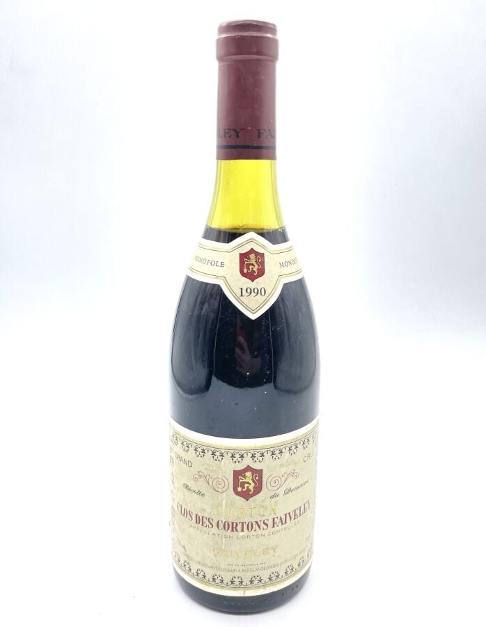 Une bouteille de CORTON Grand cru "Clos des Cortons" - FAIVELEY. 1990. Étiquett…
