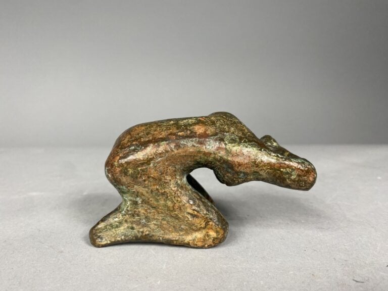 Alain BOULLET (1935) - Femme nue recroquevillée - Bronze - Signé et numérotée (…