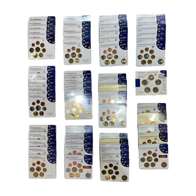 Allemagne - Euros - Collection de cinquante-sept coffrets UNC de 1 centime à 2…
