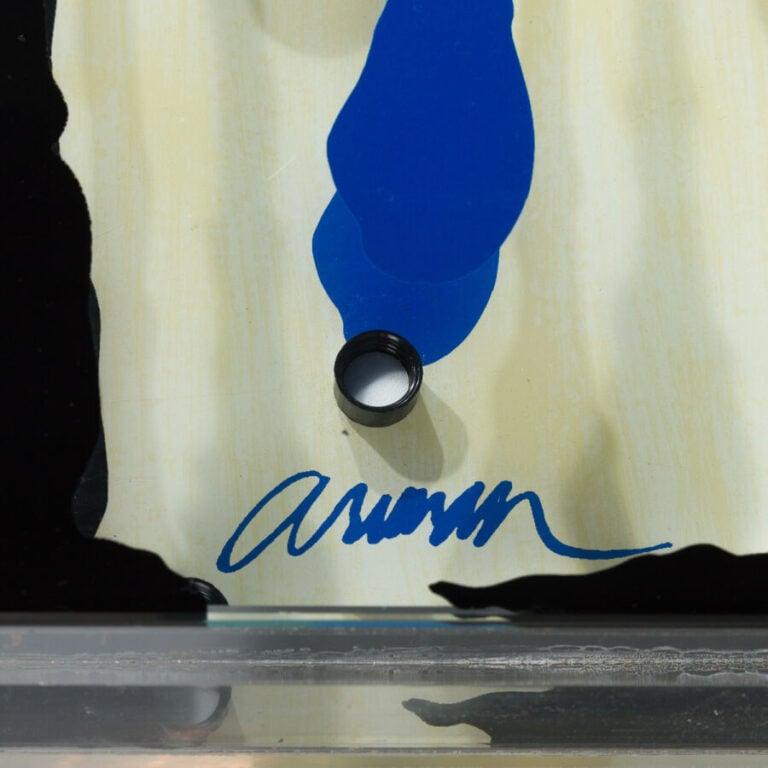 ARMAN (1928-2005) ARMAND FERNANDEZ DIT - Table Wall, 2003 ( Denyse Durand-Ruel…