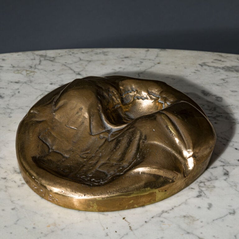 CÉSAR (1921-1998) CÉSAR BALDACCINI DIT - Cendrier Mao - Bronze doré, signé en b…