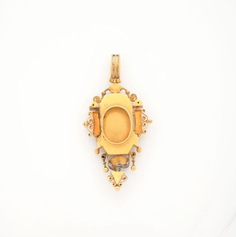 Cesare ROCCHEGGIANI (actif de 1856 à 1864), attribué à - Pendentif porte-photo…
