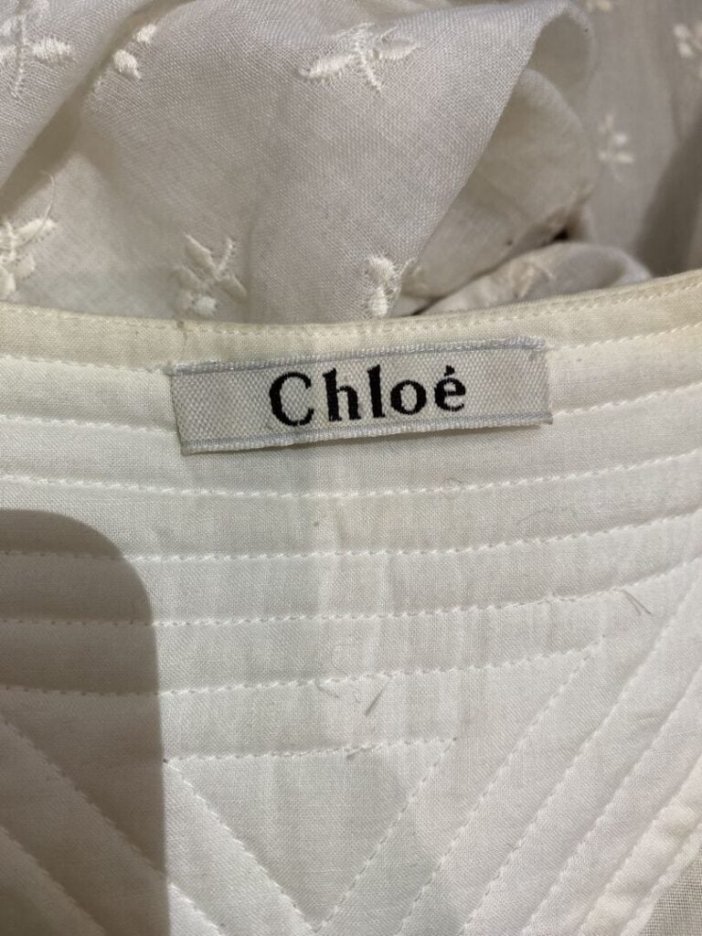 CHLOE - Ensemble comprenant un débardeur en soie dans les tons écru et un chemi…