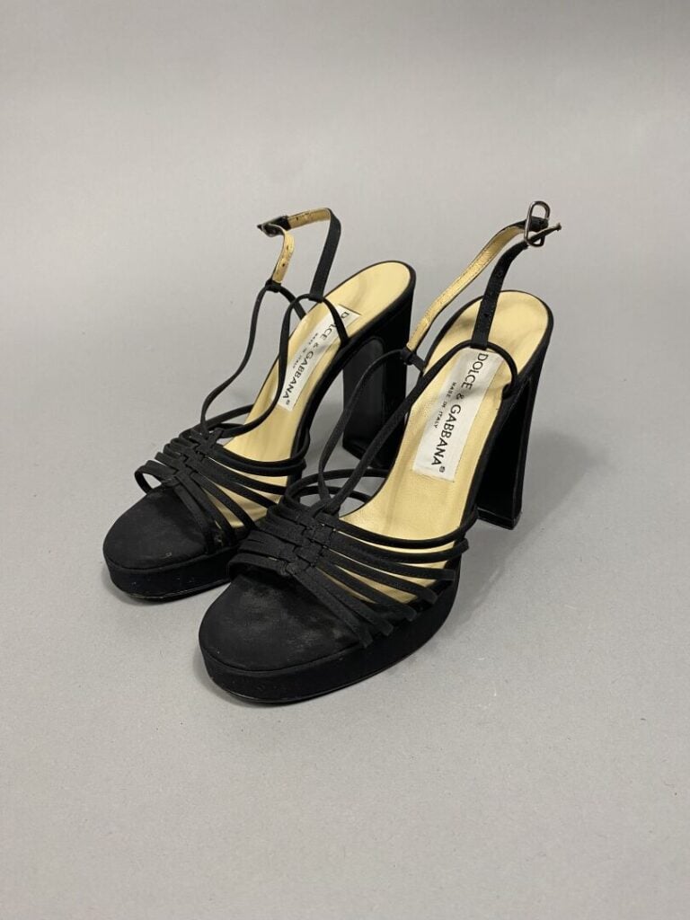 DOLCE & GABBANA - Paire de sandales à talons hauts et semelle compensée en tiss…