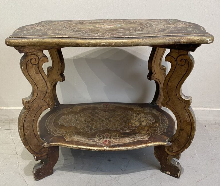 Ensemble de mobilier comprenant un fauteuil cabriolet de style Louis XVI, deux…