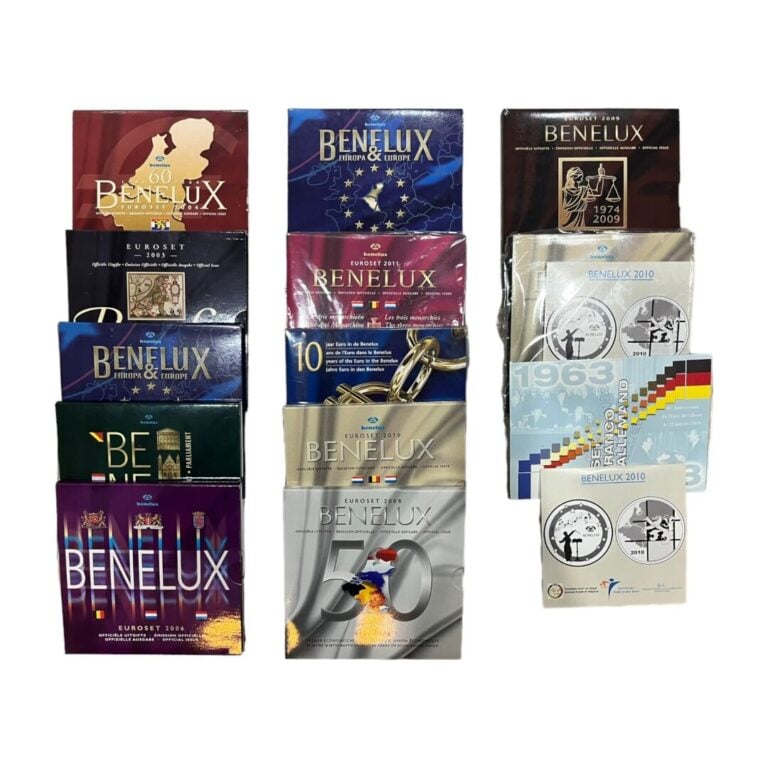 Europe - Benelux - Lot de douze coffrets BU BENELUX auxquels on joint un set de…