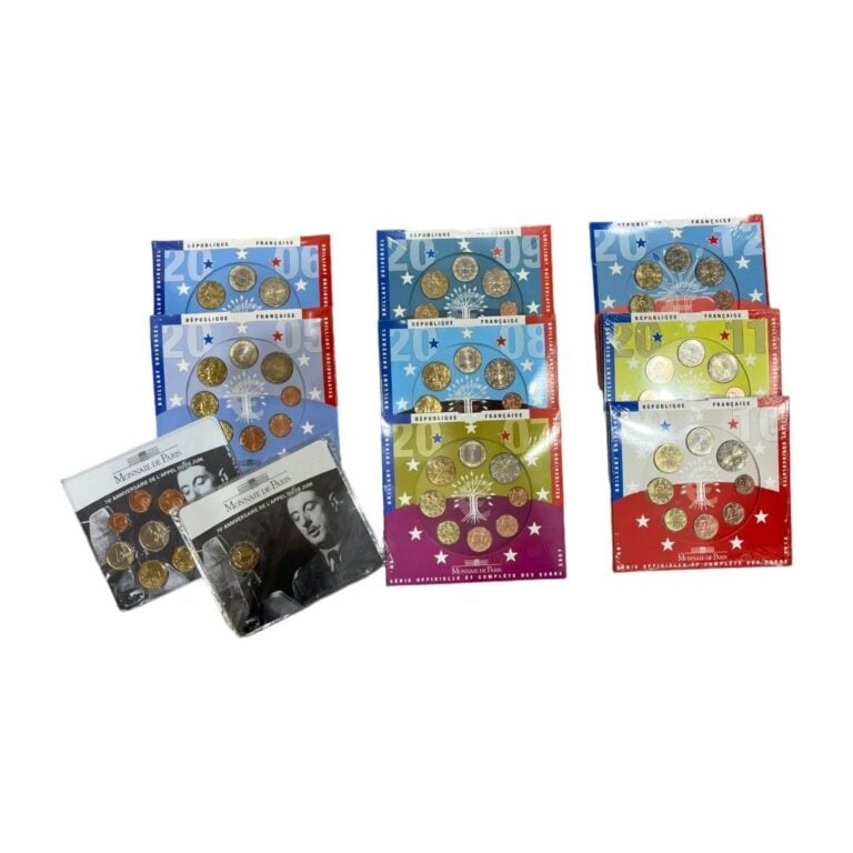 France - Euros - Lot de huit coffrets BU de France comprenant les années 2005,…