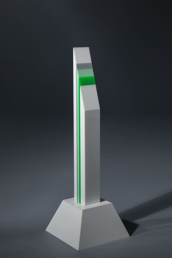 JEAN-CLAUDE FARHI (1940-2012) - Colonne, 1979 - Polyméthacrylate de couleurs (v…