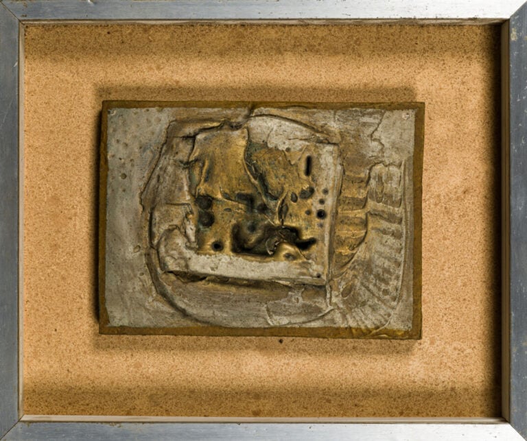 JEAN - CLAUDE FARHI (1940-2012) - Sans titre - Relief en métal et plâtre contre…