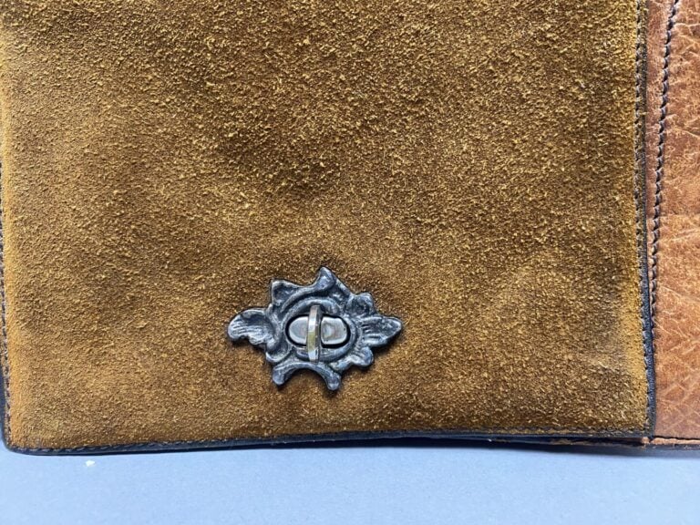 LA BOUTIQUE DE SHEILA - Paris - Sac modèle "Carthage" en cuir de vachette marro…