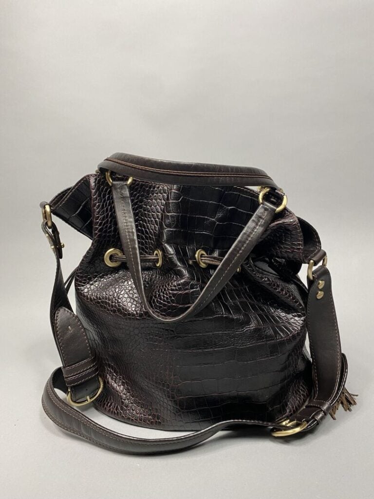 LANCEL - Sac Brigitte Bardot en cuir marron estampé façon croco et surpiqûres,…