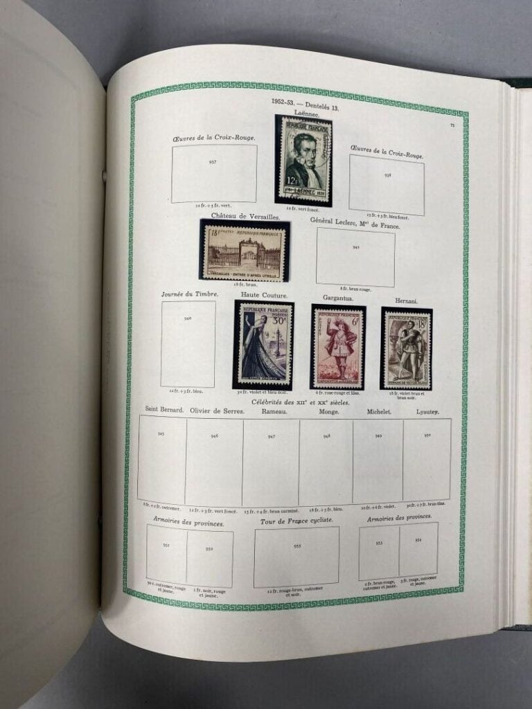 Lot de timbres divers, albums et vrac - (en l'état)