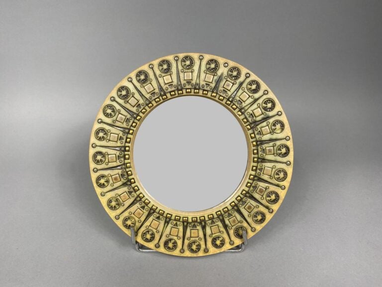MALARMEY, attribué à - Miroir circulaire en céramique émaillée à décor rayonnan…