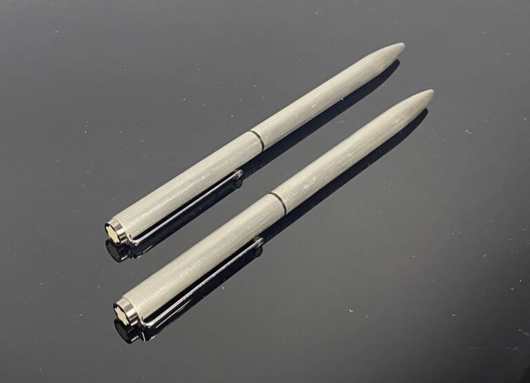 MONTBLANC - Ensemble de 2 stylos à bille rétractable en métal brossé amati - L…