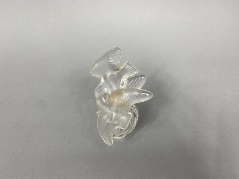 Nina Ricci - Lalique - "L'air du Temps", flacon en cristal incolore pressé moul…