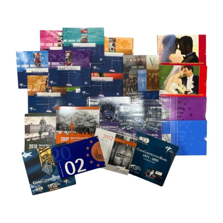 Pays-Bas - Euros - Important lot de vingt et un Set d'euros années diverses - E…