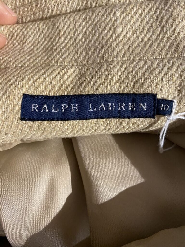 Ralph LAUREN - Veste en lin dans les tons beige, épaulement en daim, une poche…