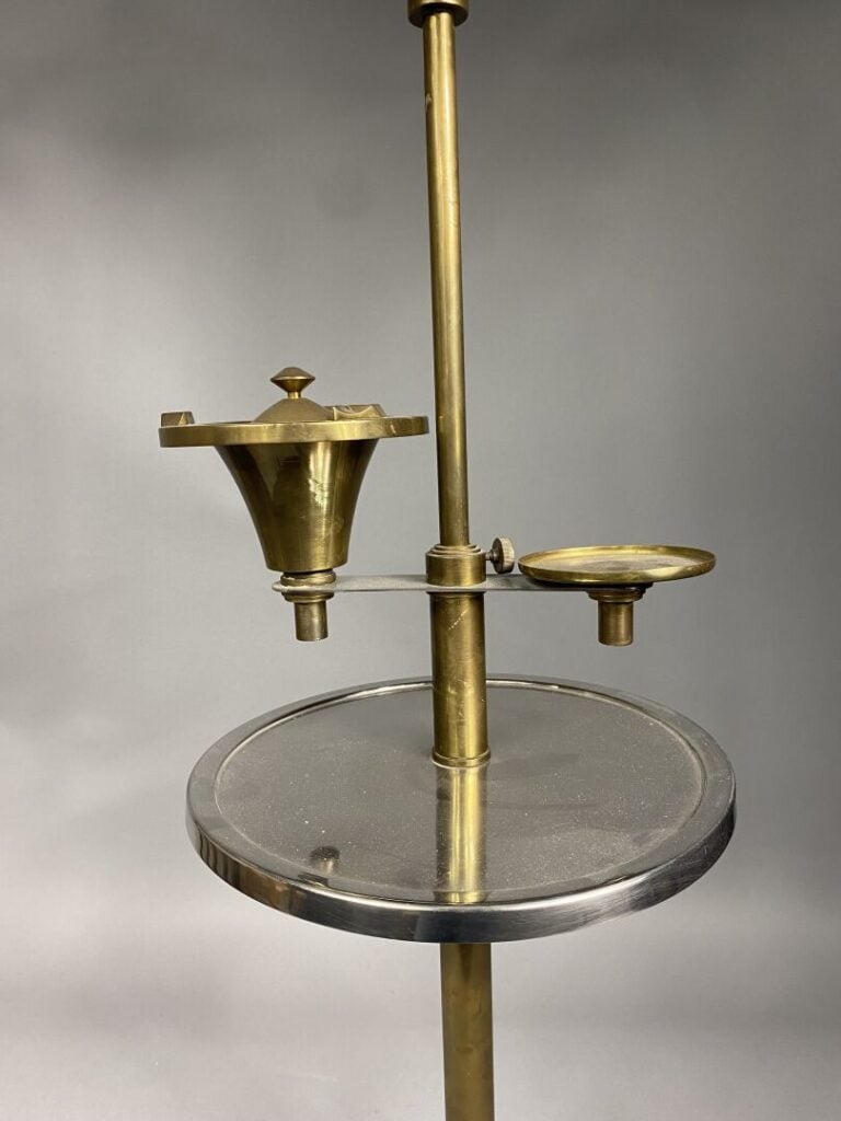 Set de fumeur à pied télescopique formant lampe - Années 1930 - H : 104 cm - (p…