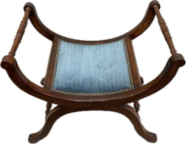 Tabouret curule en bois naturel posant sur un piétement en X - 54 x 58 x 36 cm