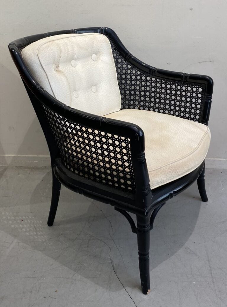 Travail des années 70, dans le goût de GIORGETTI - Fauteuil en bois et rotin da…
