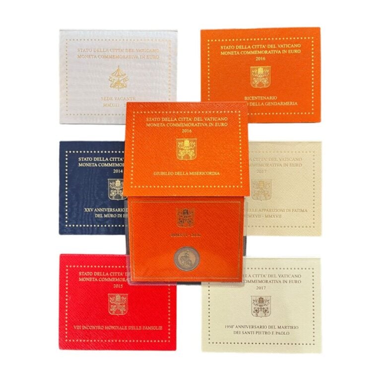 Vatican - - Lot de sept 2 euros commémorative comprenant : - -La 2013 : " Siège…