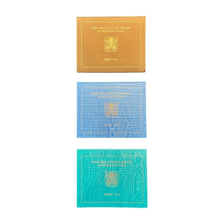 Vatican - - Lot de trois Série BU 2011, 2012 et 2013 comprenant les monnaies de…