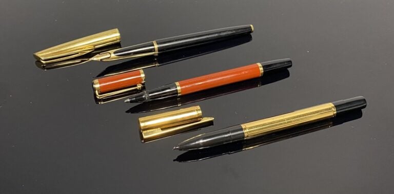 WATERMAN - Lot comprenant un stylo plume en résine noire et capuchon en métal d…