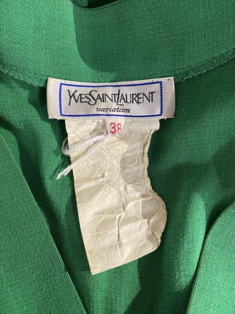 Yves SAINT LAURENT rive gauche - Veste tailleur en coton dans les tons vert, co…