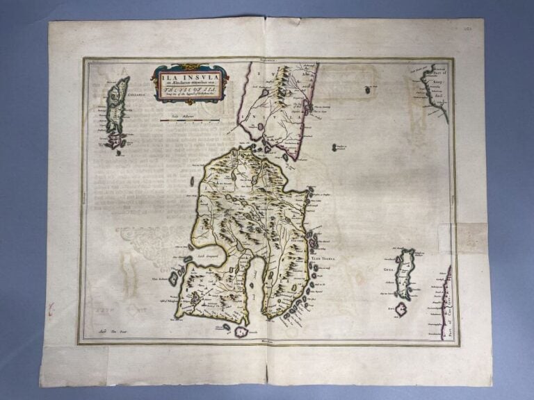 BLAEU - Carte en couleurs de Islay, l'île la plus méridionale de l'archipel des…