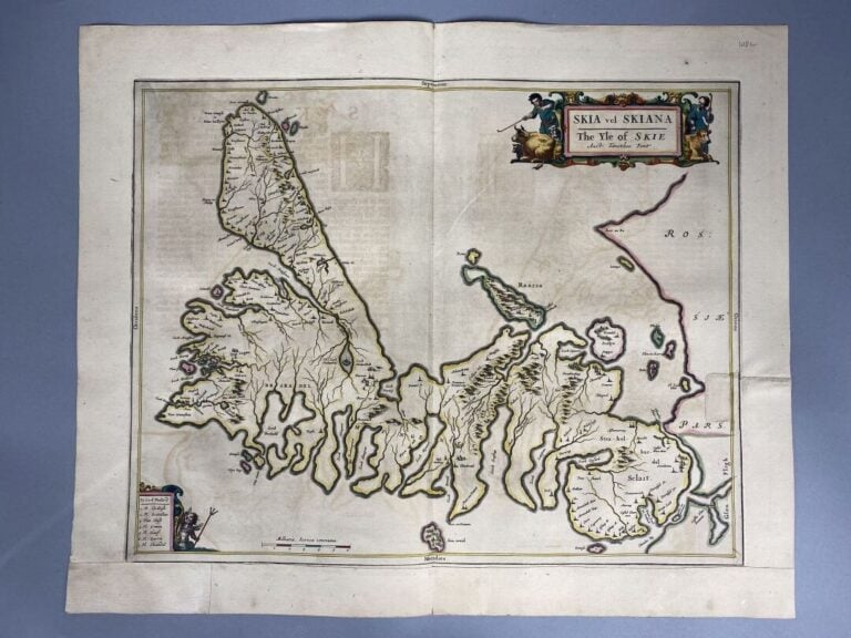 BLAEU - Carte en couleurs de l'île de Skye, au nord de l'Ecosse (HEBRIDES] : Sk…