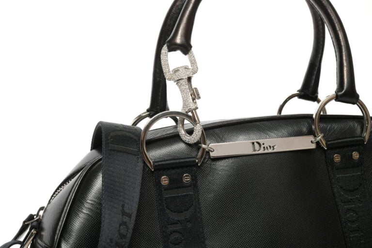 Christian DIOR - Sac «Hardcore» en cuir noir double poignée en cuir, bandoulièr…